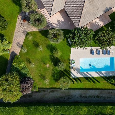 קסטלנואובו דל גארדה Villa Carini With 3000 Mq Garden & Heated Pool מראה חיצוני תמונה