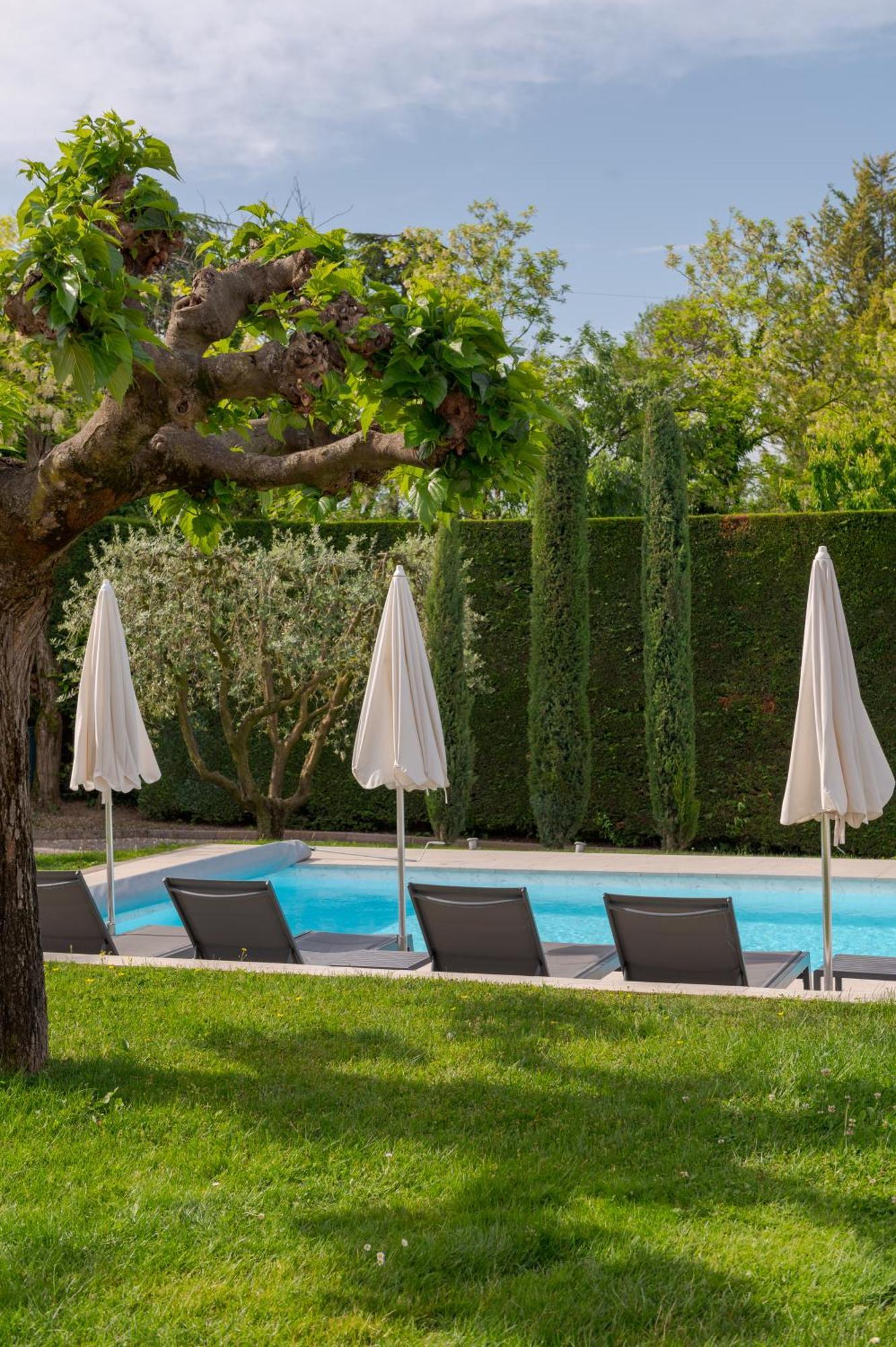 קסטלנואובו דל גארדה Villa Carini With 3000 Mq Garden & Heated Pool מראה חיצוני תמונה