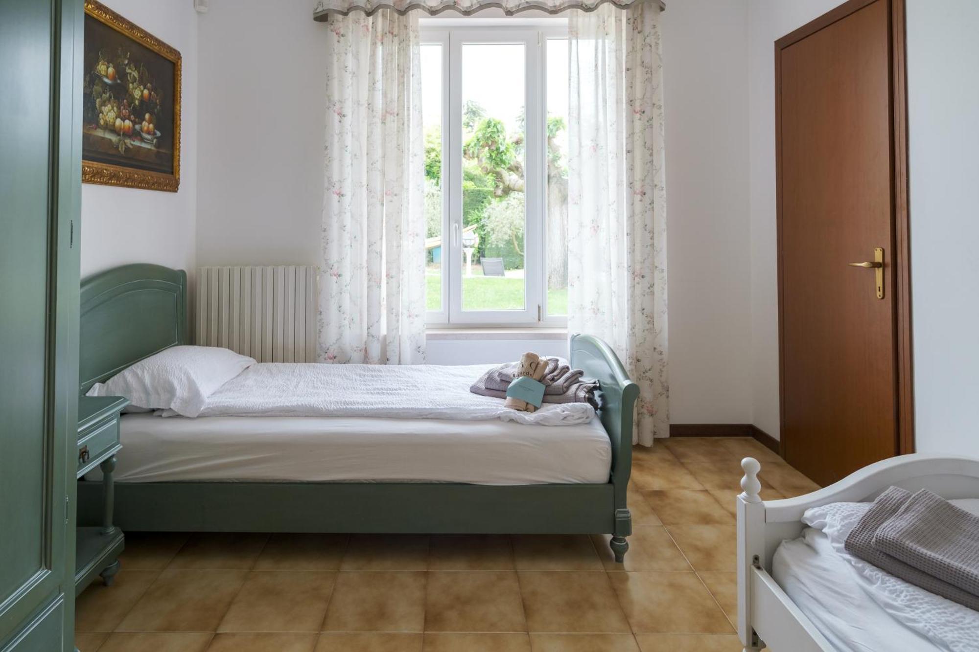 קסטלנואובו דל גארדה Villa Carini With 3000 Mq Garden & Heated Pool מראה חיצוני תמונה